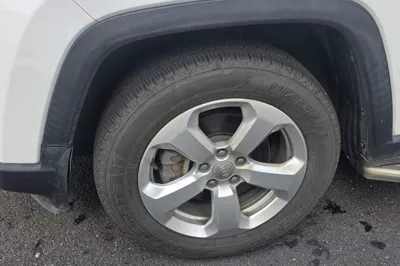 Jeep Compass 2019, 60100 км, за 47728.54 CNY - фото 10