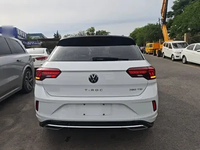 Volkswagen T-Roc 2023, 81800 км, за 89700 CNY - фото 6