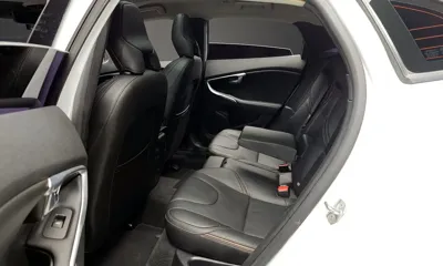 Volvo V40 2019, 58342 км, за 14500000 KRW - фото 11