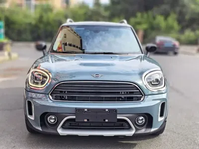 MINI Mini Countryman 2024, 40000 км, за 130800 CNY