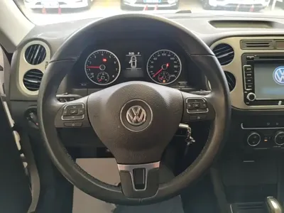 Volkswagen Tiguan 2016, 58000 км, за 62400 CNY - фото 11