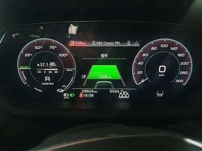 Audi RS e-tron GT 2022, 29604 км, за 99500000 KRW - фото 8