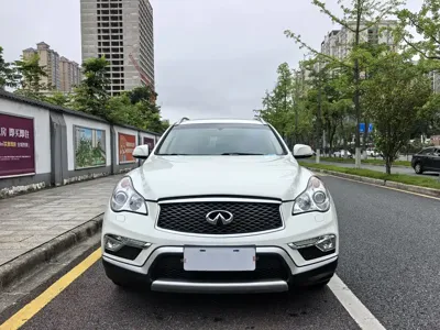 Infiniti QX50 2016, 129000 км, за 39800 CNY