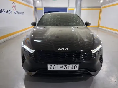 Kia K5 · 2023 год