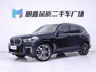 BMW X5 2023, 34000 км, за 488000 CNY