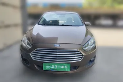 Ford Escort 2015, 135100 км, за 31299.12 CNY