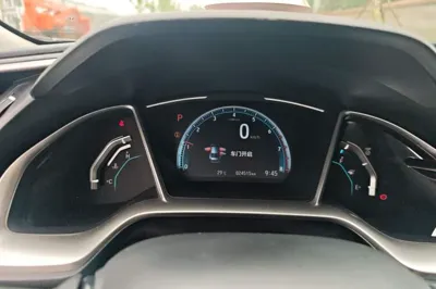 Honda Civic 2019, 24500 км, за 76327.6 CNY - фото 8