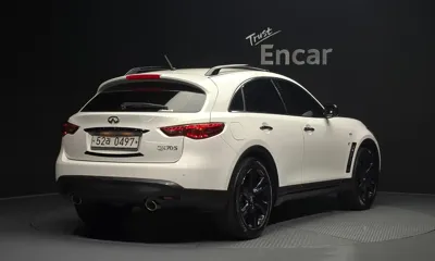 Infiniti QX70 2016, 141408 км, за 17900000 KRW