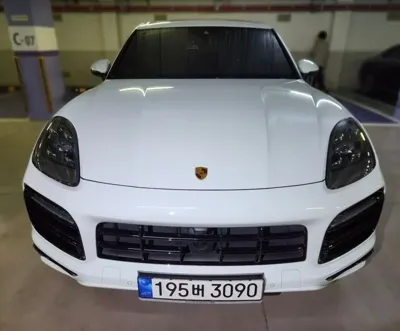 Porsche Cayenne · 2022 год