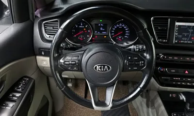 Kia Canival 2019, 176589 км, за 9500000 KRW - фото 16