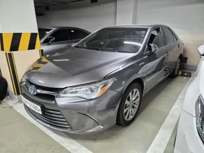 Toyota Camry · 2017 год