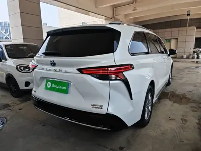 Toyota Sienna 2023, 72700 км, за 210100 CNY - фото 7