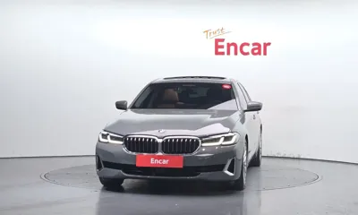 BMW 5-Series 2022, 13221 км, за 35400000 KRW