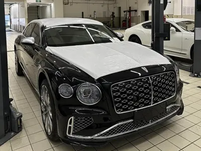 Bentley Flying Spur PHEV 0, 100 км, за 3930000 CNY - фото 3