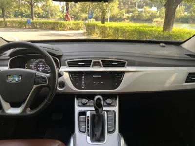 Geely Emgrand X7 Sport 2018, 66300 км, за 46076.64 CNY - фото 10