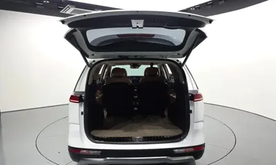 Kia Canival 2023, 47640 км, за 32900000 KRW - фото 20