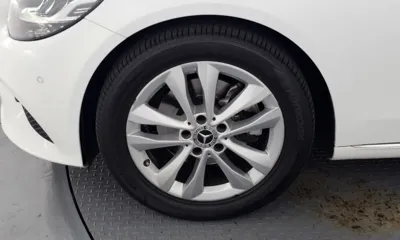 Mercedes-Benz C-Class 2019, 105462 км, за 17000000 KRW - фото 5