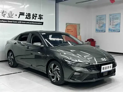 Hyundai Elantra 2024, 29000 км, за 75800 CNY - фото 3