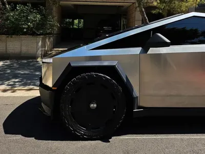 Tesla Cybertruck 2025, 11000 км, за 162000000 KRW - фото 3