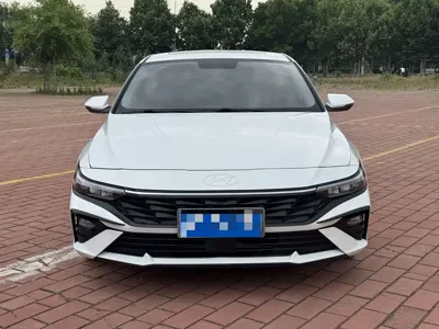 Hyundai Elantra 2025, 10000 км, за 68900 CNY