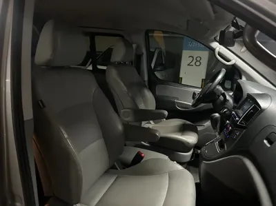 Hyundai Starex 2018, 200103 км, за 7900000 KRW - фото 9