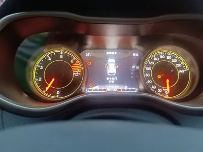 Jeep Cherokee 2017, 73400 км, за 53398.05 CNY - фото 15