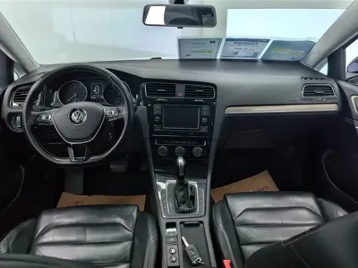 Volkswagen Golf 2016, 102100 км, за 45800 CNY - фото 12