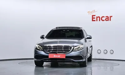 Mercedes-Benz E-Class 2017, 48740 км, за 21800000 KRW