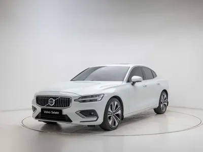 Volvo S60 · 2024 год