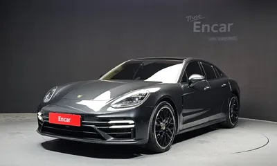 Porsche Panamera · 2021 год