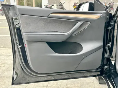 Tesla Model Y 2023, 85000 км, за 138000 CNY - фото 10