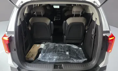 Kia Canival 2025, 6095 км, за 38800000 KRW - фото 31