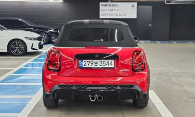 MINI Cooper Convertible 2024, 9609 км, за 37000000 KRW