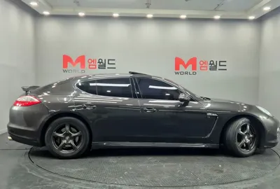 Porsche Panamera 2011, 132330 км, за 14900000 KRW