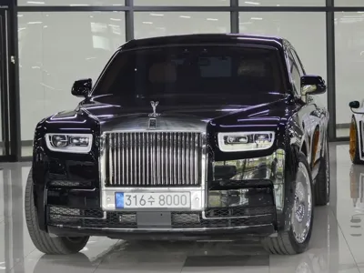 Rolls-Royce Phantom · 2021 год