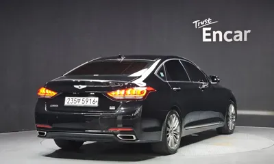 Hyundai Genesis 2016, 118673 км, за 13500000 KRW