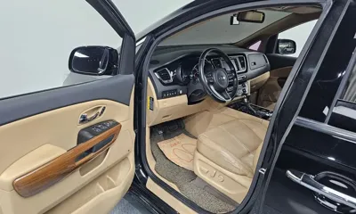 Kia Canival 2017, 141095 км, за 14900000 KRW - фото 10