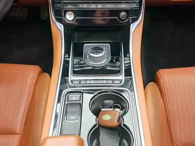 Jaguar XE 2017, 69000 км, за 9500000 KRW - фото 20