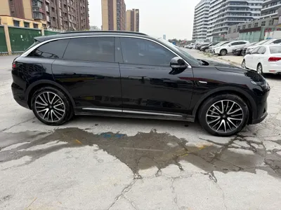Leapmotor Leapmotor C11 2022, 100000 км, за 85800 CNY