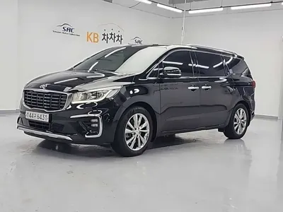 Kia Canival · 2020 год