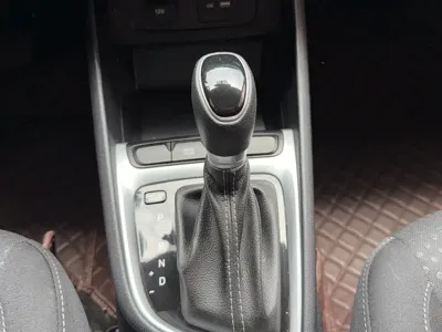 Hyundai Elantra 2021, 80000 км, за 36800 CNY - фото 16