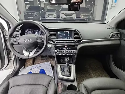 Hyundai Avante 2019, 81945 км, за 11900000 KRW - фото 7