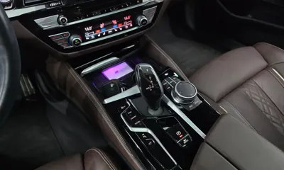 BMW 5-Series 2023, 59895 км, за 99990000 KRW - фото 9