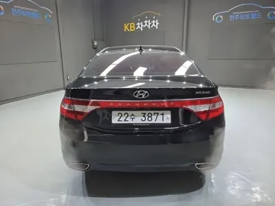 Hyundai Grandeur 2014, 105841 км, за 6900000 KRW