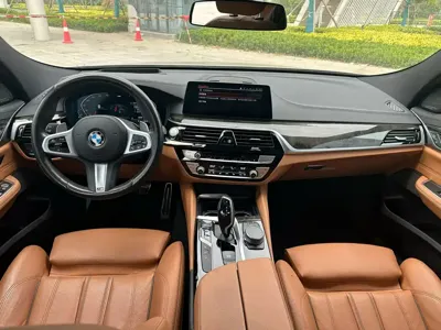 BMW 6 Series GT 2020, 57000 км, за 166100 CNY - фото 7