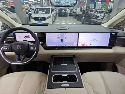 Buick 别克至境世家 2026, 100 км, за 439799 CNY