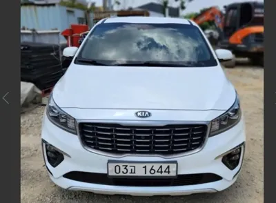Kia Canival · 2019 год