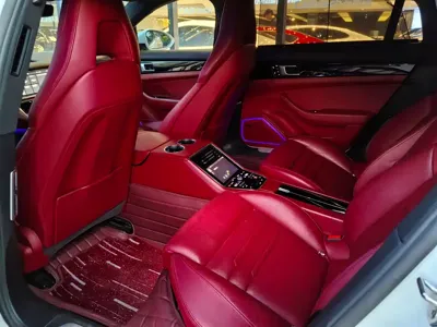 Porsche Panamera 2018, 100000 км, за 438000 CNY - фото 5