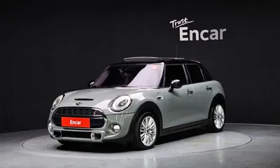 MINI Cooper · 2015 год