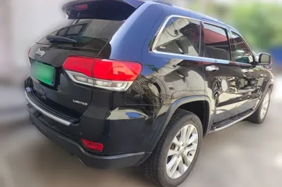 Jeep Grand Cherokee 2016, 87200 км, за 106031.13 CNY